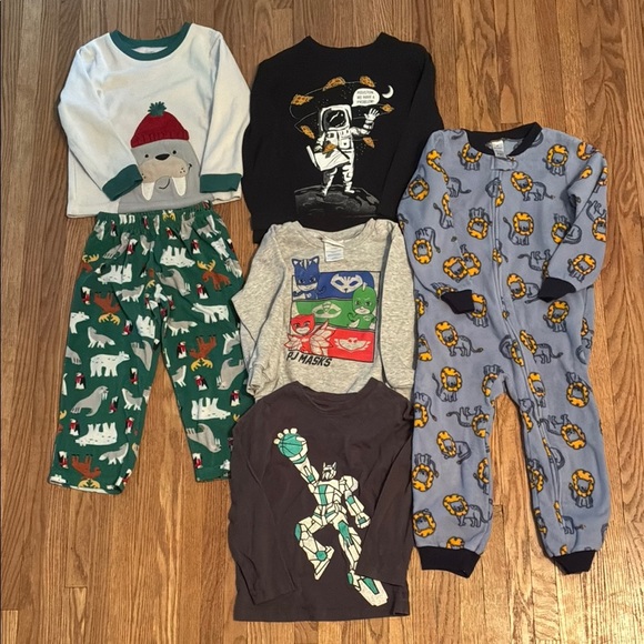 Assorted size 4 winter set - Picture 1 of 11